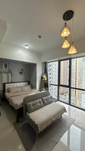 Venice Vista Lodge Staycation in McKinley Hill